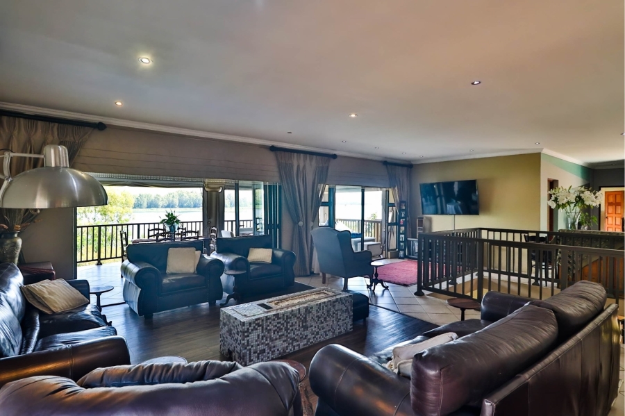 4 Bedroom Property for Sale in Birdwood Estate North West